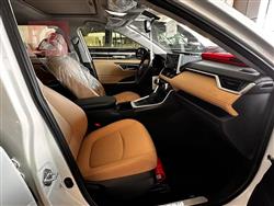 تۆیۆتا ڕاڤ 4